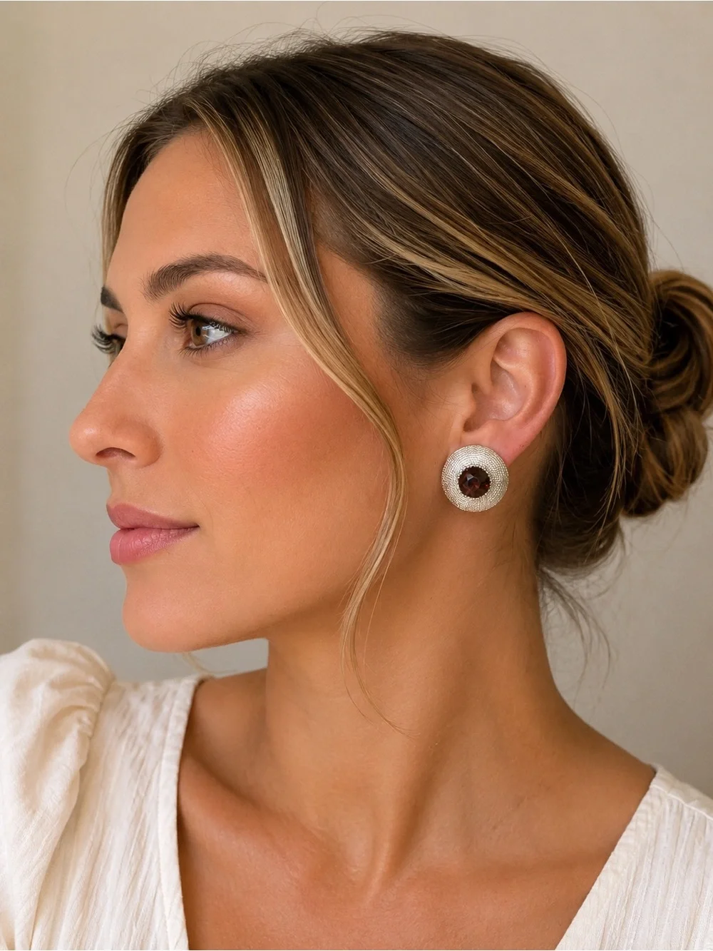 Vintage Silver Tone Clip On Earrings w/ Deep Amber Brown Glass‎ Cabochon